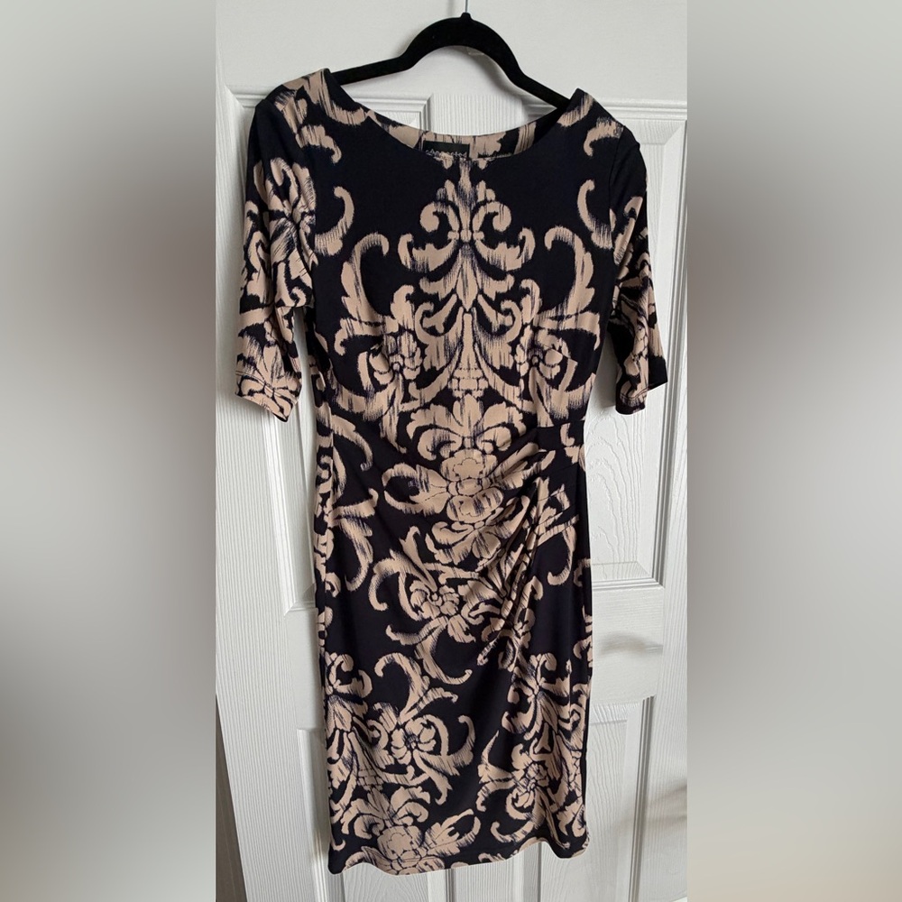 Connected Apparel Black and Cream Half Sleeve Dress